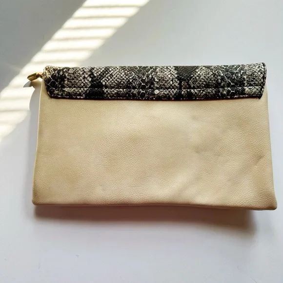 Snake Skin patterned Clutch Bag - Picture 2 of 4